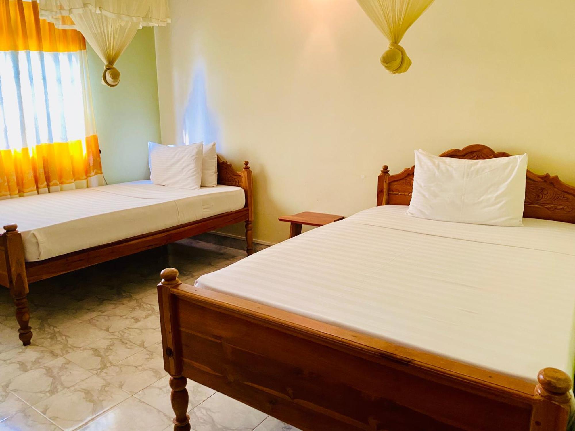 Montana Rest Hotel Anuradhapura Exterior photo