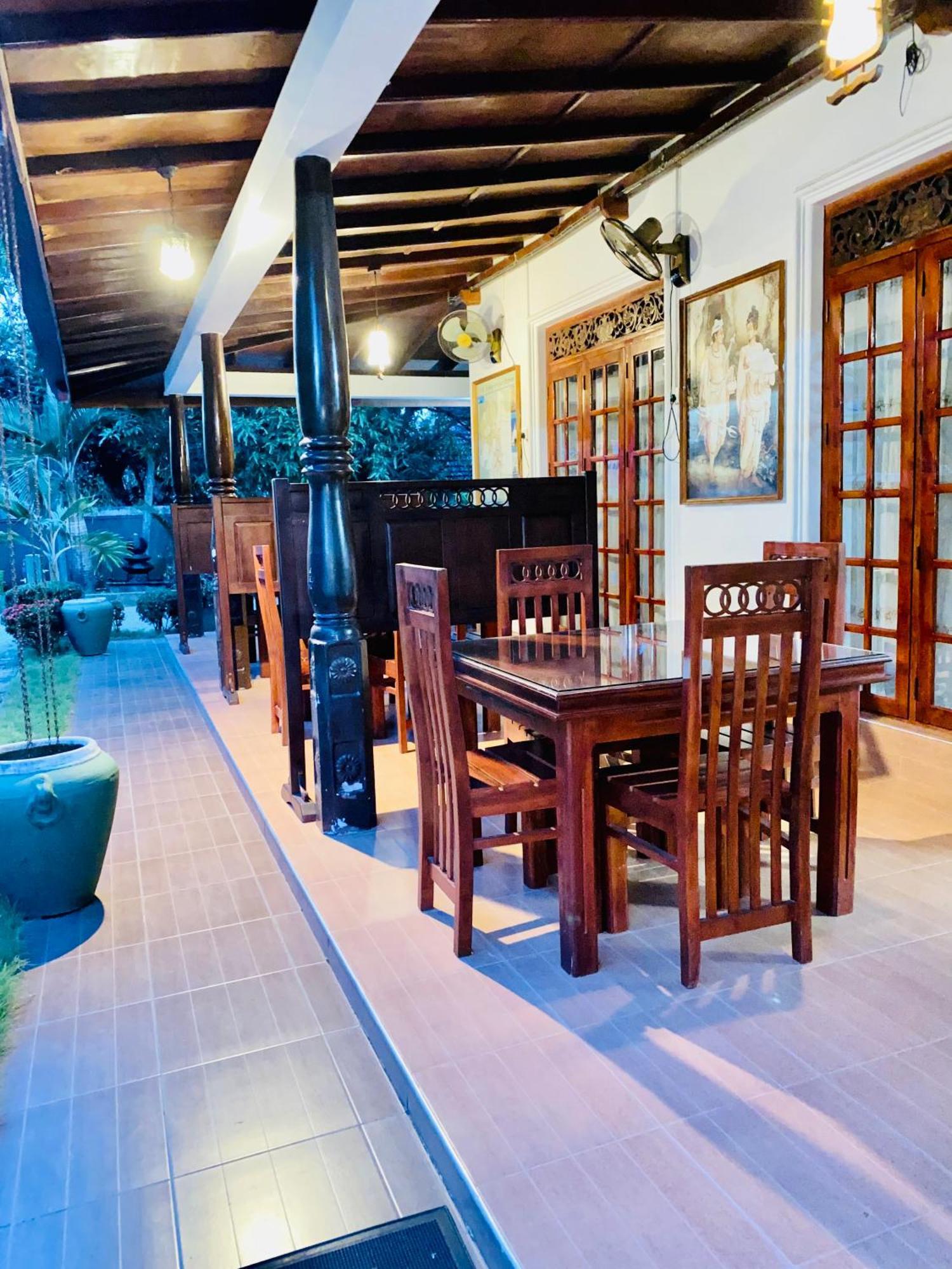 Montana Rest Hotel Anuradhapura Exterior photo